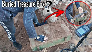 Moment of Finding a Real Old warrior treasure chest with metal detector / Treasure hunt 2023
