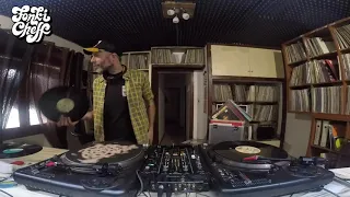 all vinyl dj set - Funk Breaks Scratch w/ Fonki Cheff