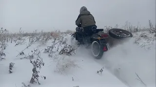 зимой на мотоцикле Урал