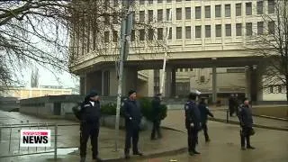 Armed men seize regional gov't building in Ukraine's Crimea peninsula