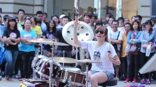 羅小白S. White-高雄夢時代 Барабанщица-виртуоз из Тайваня.Amazing Girl Drummer