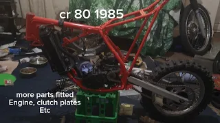 Honda cr 80 restoration / How to fit the clutch plates pt 13