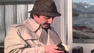 Inspector Clouseau "Does your dog bite?" clip