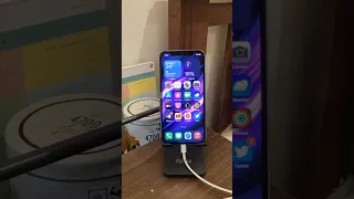 iPhone X charging (Timelapse) - 20 watt charger