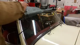 Install a new Hood (convertible top) - Austin Healey Service Manual