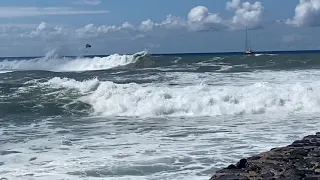 Bowls Ala Moana big swell!!!