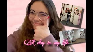 A day in my life //Barbie exhibit/new clothes & more