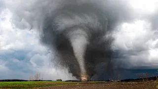 Most Powerful Tornado in 10 Years?!