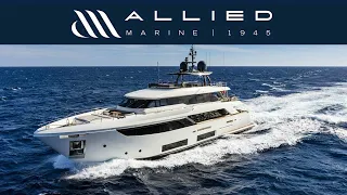 Custom Line Navetta 33 Semi-Displacement Yacht