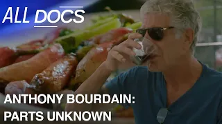 Enjoying the Pittsburgh Countryside for a Meal | Anthony Bourdain: Parts Unknown | All Documentary