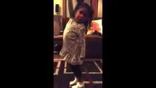 Justin Timberlake ft Jay-Z -"Suit & Tie"  (2 yr old dancing)