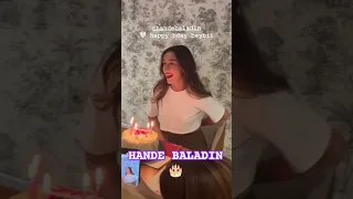 Hande Baladın 🎂 Doğum günü pastasını Üflüyor 💫 #shorts