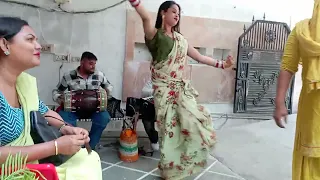 lovely kinnar dance || khubsurat kinnar dance Delhi || kinnar dance lovely kinnar #lovely