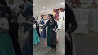 невеста 👰 бомба танцуют цыганская свадьба