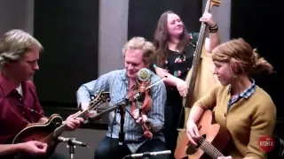 Foghorn Stringband "I'd Jump the Mississippi" Live at KDHX 2/14/13