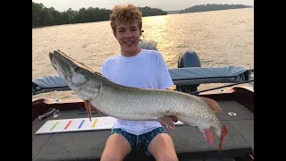 16 year old Noah Jacobson catches huge 54 inch muskie from Lake Vermilion
