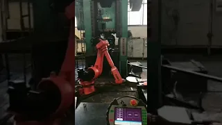 2100mm robot  forging metal parts pick&place