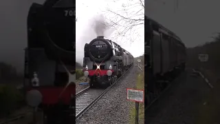 70013 "Oliver Cromwell" At Full Speed On The Cotswolds #shorts #short