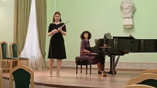 И.С.Бах. Соната ми минор. 1,2 ч. Исп. Алина Большеданова, флейта, 3 курс, Светлана Таипова, ф-но.