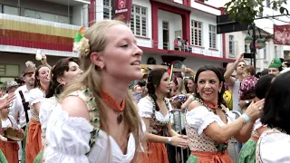 Heimat ist (im) Nirgendwo Trailer - Deutsche Kultur in Blumenau, Brasilien