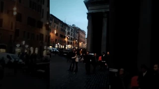 Street Musician - Piazza della Rotonda (Pantheon) - ROME