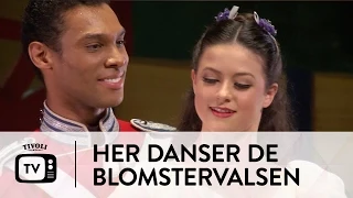 Nøddeknækkeren: Danser i dronningens kostumer