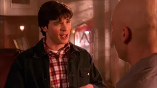 Smallville 2x12 - Lex tears his place apart looking for cameras