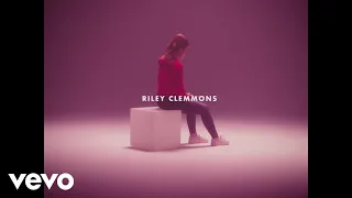 Riley Clemmons - Hold On (Official Video)