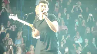 DNCE "Cake By The Ocean" (Live in St Louis MO 06-26-2016)