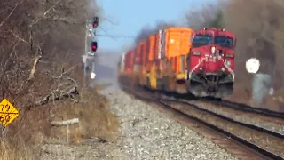 Amazing Triple Train Meet + NS Heritage Units 40+ Minutes of Trains!