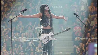 Kiss - I Was Made for Lovin' You, Live at O2 Arena, London England 11 July 2019