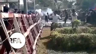 Myanmar Police Fire Rubber Bullets at Ethnic Minority Protest | Radio Free Asia (RFA)