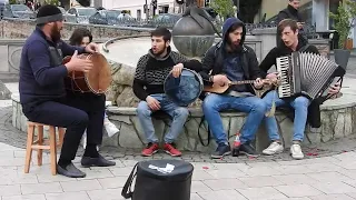 Street musicians. Tbilisi, Abanotubani (1)