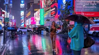 Walking in the Rain in Manhattan, NYC (Binaural City Sounds) - Times Square to Radio City Music Hall