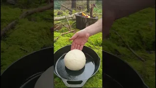 Baking campfire bread👨‍🍳👨‍🍳 #food #shorts #satisfying