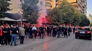 Atmosfera e tifozave ne rruget e Tiranes. Albania vs Czech Republic