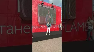 20.08.17. Флешмоб #танецOriflame в Омске с Александром Могилёвым и Снежиной Куловой