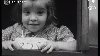 Evacuated children in the country (1939)