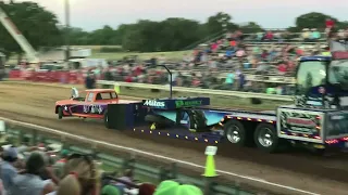 Tractor Pulling Fun Tractor Pulls Awesome Truck Pulls