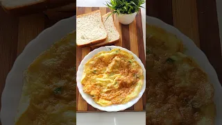 Simple Omelette Recipe, Basic Omelette, easy breakfast idea #shorts