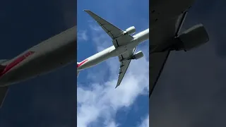 AMAZING SOUND! American Airlines Boeing 777-300ER (AA57) Takeoff from London Heathrow 09R #shorts