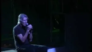 Roger Waters - Don't Leave Me Now / Another Brick In The Wall, Part 3 (The Wall Tour 2010)