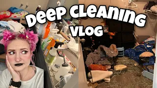 DEEP CLEANING THE PET ROOM CLOSET + BATHROOM😰