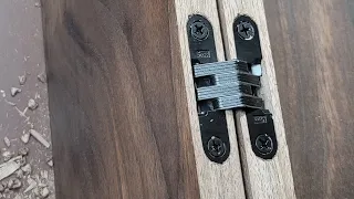 Install Soss hinge with hand tools