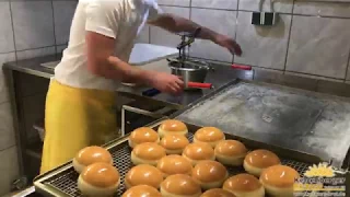 Kelzenberger Bäckerei-Berliner Vom Mehl zum Verzehr