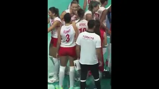 Ayrıntıyı Fark Eden Voleybol Sever Çıkar mı