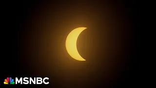 NOW: Solar eclipse crosses into U.S.