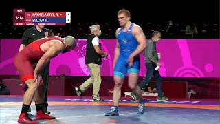 1/2 GR - 97 kg: N. KAKHELASHVIL (ITA) v. M. EVLOEV (RUS)