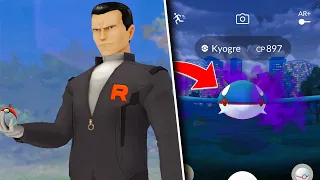 HOW TO CATCH SHADOW KYOGRE IN POKEMON GO! Defeat Giovanni Tutorial / Taken Treasures Event