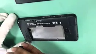 Nokia Lumia 630 Disassembly.